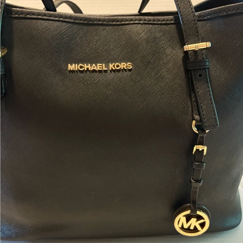 Michael Kors Black Tote Bag - Picture 3 of 12